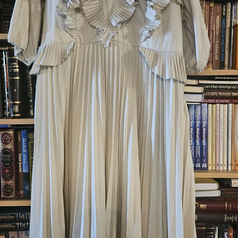 Karen Millen Cream Pleated Midi Dress with Ruffle Trim